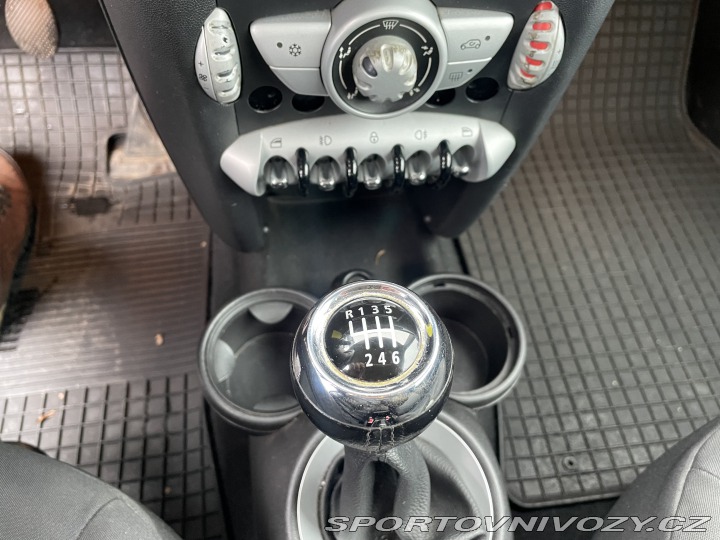 Mini Cooper 1.6i 88 KW Koupeno ČR 2007