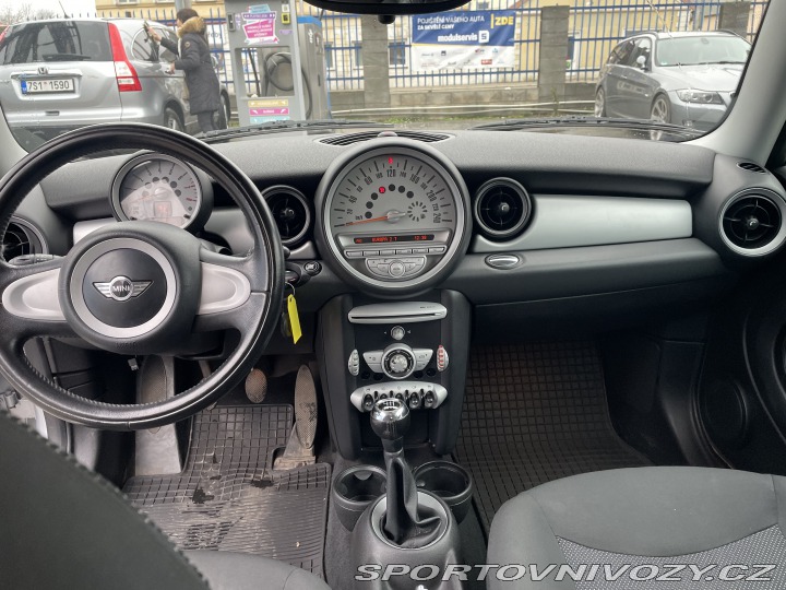 Mini Cooper 1.6i 88 KW Koupeno ČR 2007