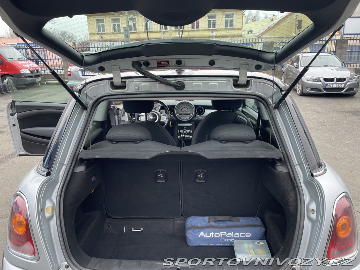 Mini Cooper 1.6i 88 KW Koupeno ČR 2007