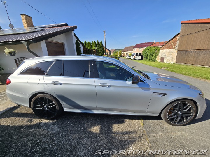 Mercedes-Benz E 2017