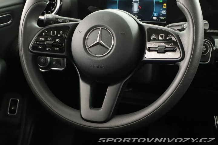 Mercedes-Benz CLA 250 e 2021