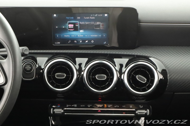 Mercedes-Benz CLA 250 e 2021