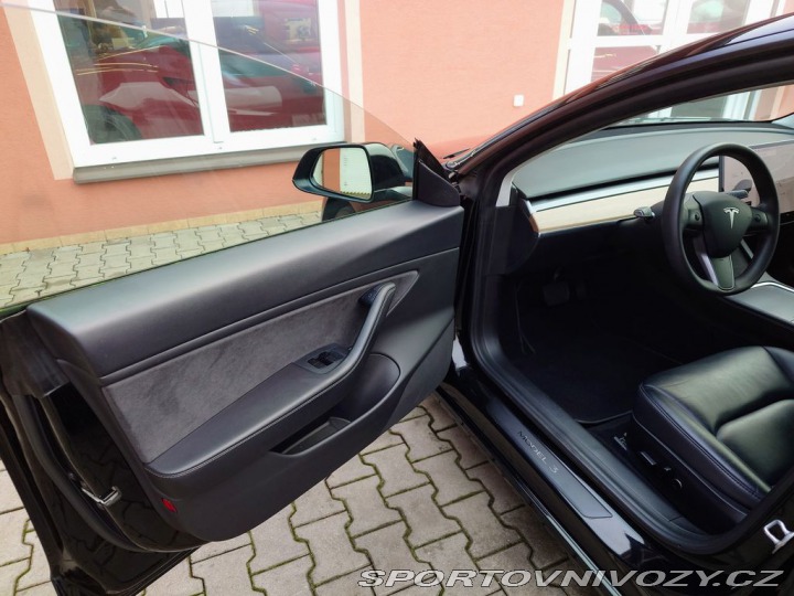 Tesla Model 3 Long Range D.M:366 kW SO 2021