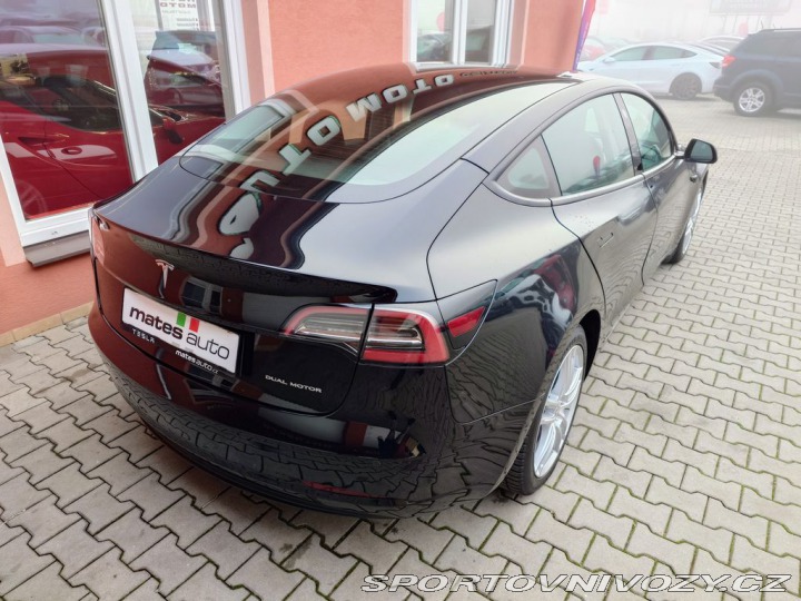 Tesla Model 3 Long Range D.M:366 kW SO 2021