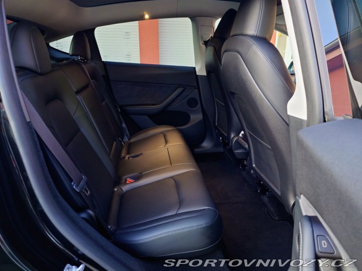 Tesla Model Y Long Range 378kW SOH 93,4 2023