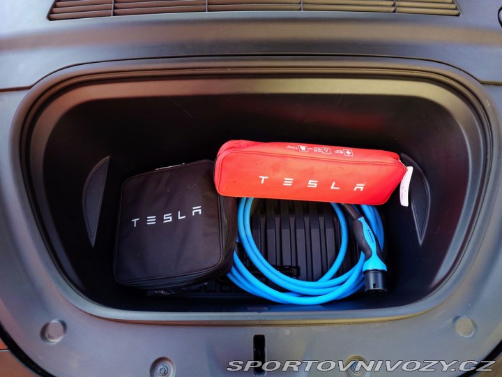 Tesla Model Y Long Range 378kW SOH 93,4 2023