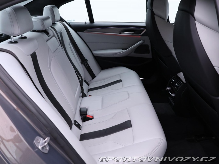 BMW M5 4,4 V8 441kW xDrive Indiv 2018