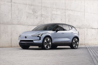 Volvo EX30 0,0 PLUS TWIN motor Per