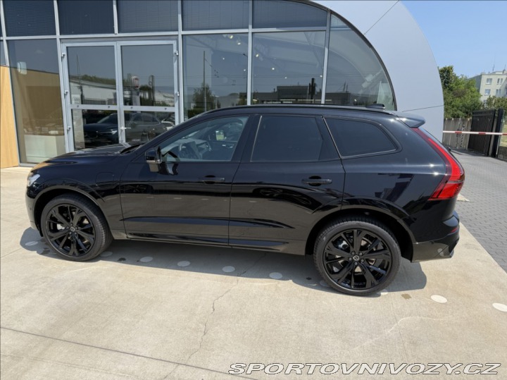 Volvo Ostatní modely XC60 2,0   T8 PLUS BLACK EDITI 2026
