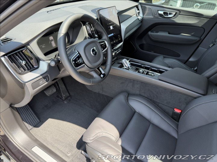 Volvo Ostatní modely XC60 2,0 T8 PLUS BLACK EDITI 2025