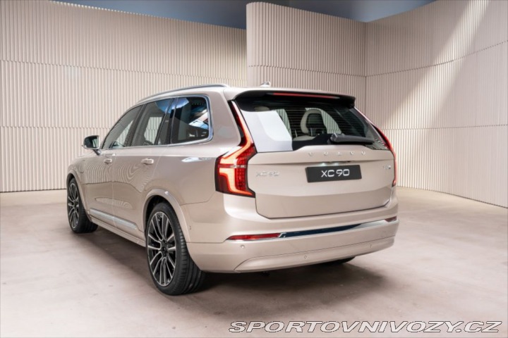 Volvo Ostatní modely XC90 2,0 T8 ULTRA DARK PHEV 2025