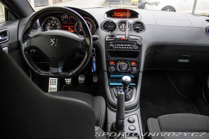 Peugeot RCZ 1.6 THP 200k / AJ SPLÁTK 2011