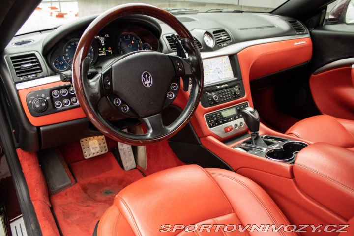 Maserati GranCabrio / AJ NA SPLÁTKY / PROTIÚ 2011