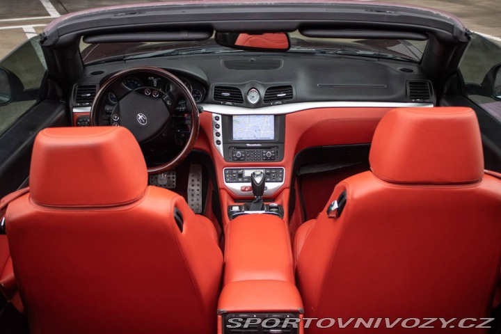 Maserati GranCabrio / AJ NA SPLÁTKY / PROTIÚ 2011