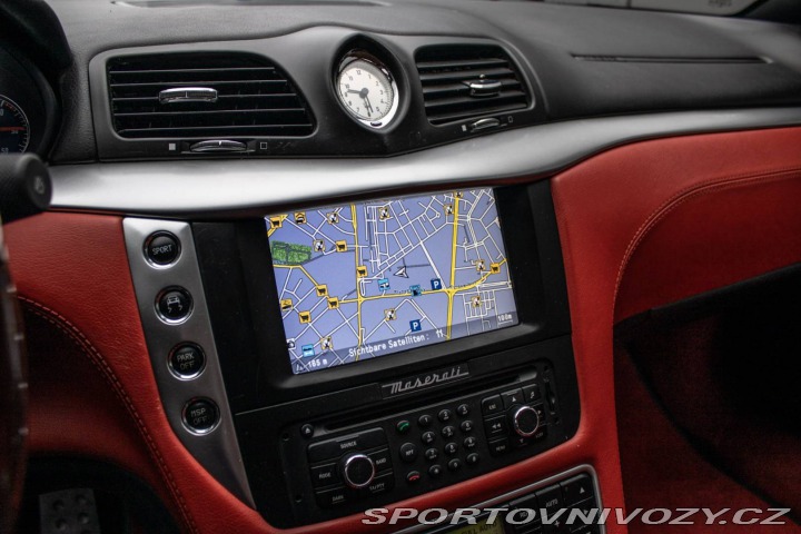 Maserati GranCabrio / AJ NA SPLÁTKY / PROTIÚ 2011