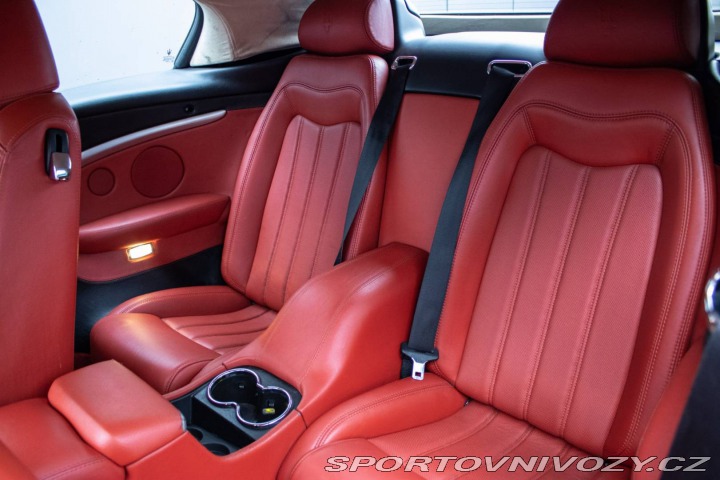 Maserati GranCabrio / AJ NA SPLÁTKY / PROTIÚ 2011