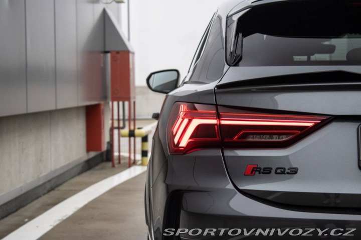 Audi RS Q3 Sportback / AJ NA SPLÁTK 2021