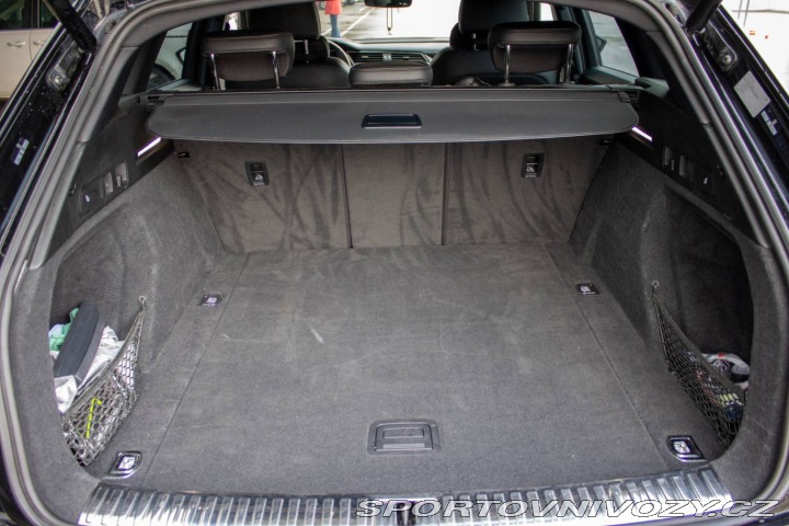 Audi Ostatní modely E-tron 55 quattro Advanced 300 2019