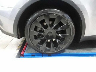 Tesla Model Y Long Range AWD 378kw 2023