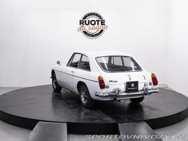 MG GT B GT 1971
