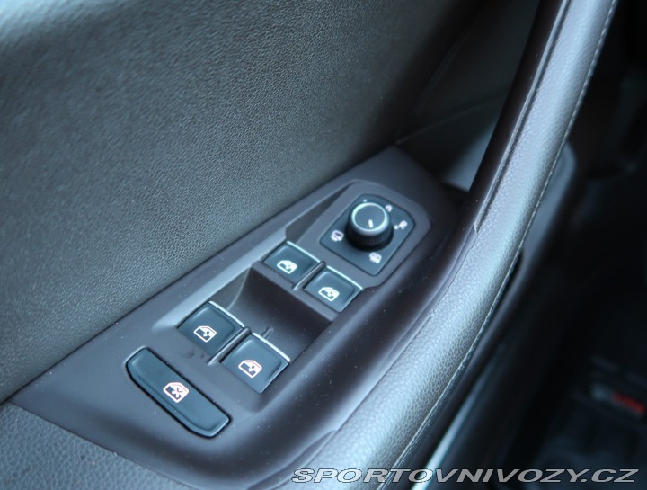 Volkswagen Ostatní modely Passat Highline 2.0 BiTDI 2016