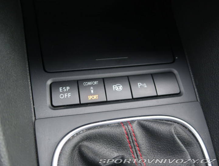 Volkswagen Golf 2.0 GTI 2010