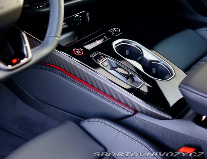 Audi A6 Avant  E-hybrid Quattro C 2025