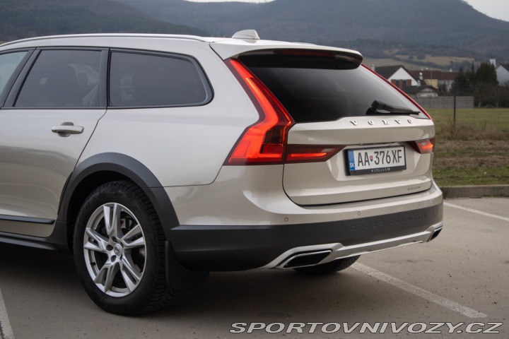 Volvo V90 CC  Cross Country D5 2.0L 2017