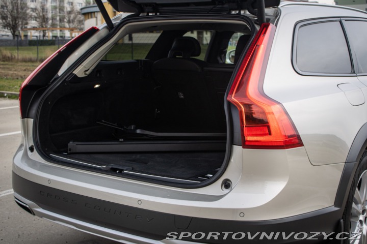 Volvo V90 CC  Cross Country D5 2.0L 2017