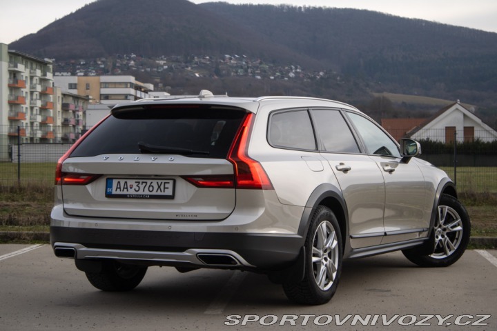 Volvo V90 CC  Cross Country D5 2.0L 2017