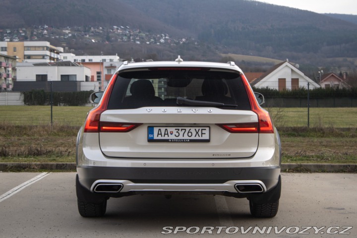 Volvo V90 CC  Cross Country D5 2.0L 2017