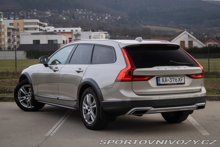 Volvo V90 CC  Cross Country D5 2.0L 2017