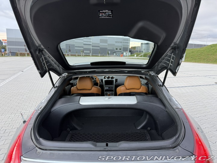 Nissan 350 Z - Nový Motor 2004