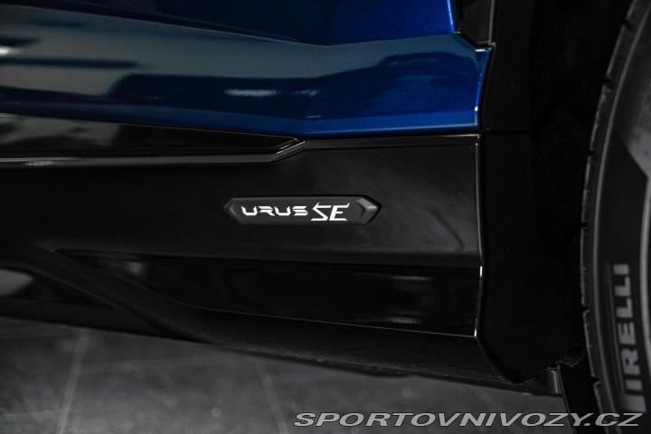 Lamborghini Urus SE PANORAMA/HUD/SENSONUM 2025