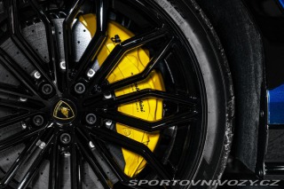 Lamborghini Urus SE PANORAMA/HUD/SENSONUM 2025