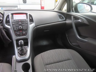 Opel Astra 2.0 CDTI 2015