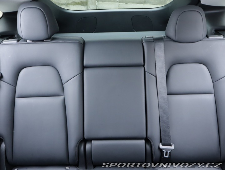 Tesla Model Y RWD LFP 60kWh 2023