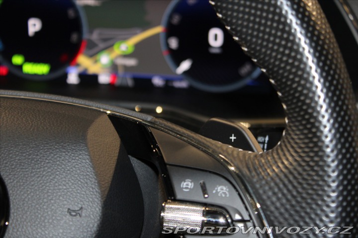 Škoda Superb iV DSG Sportline  5let/10 2023