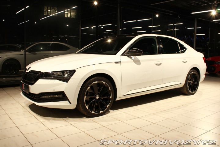 Škoda Superb iV DSG Sportline  5let/10 2023