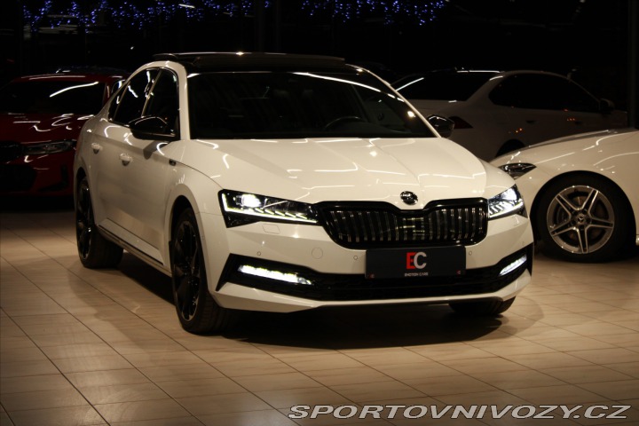 Škoda Superb iV DSG Sportline 360° / 2023
