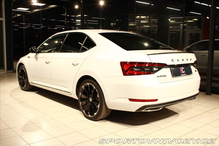 Škoda Superb iV DSG Sportline  5let/10 2023