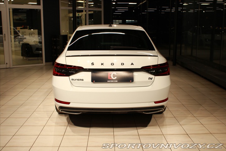 Škoda Superb iV DSG Sportline  5let/10 2023
