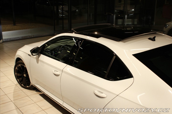 Škoda Superb iV DSG Sportline  5let/10 2023