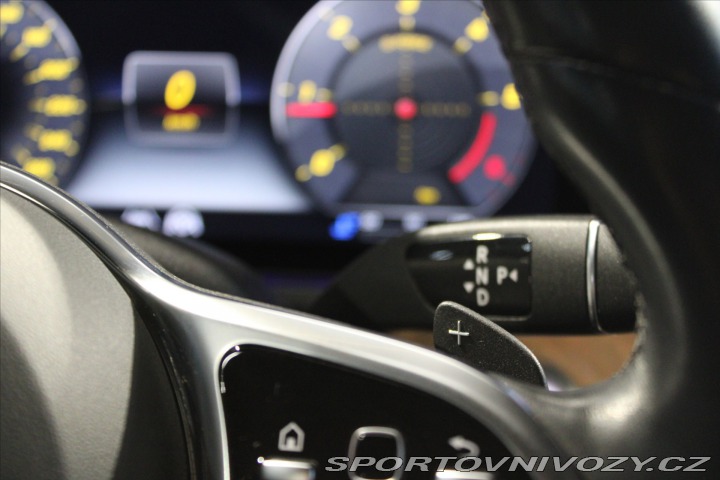 Mercedes-Benz E 200d DIS+ / 360° / NezTop 2020