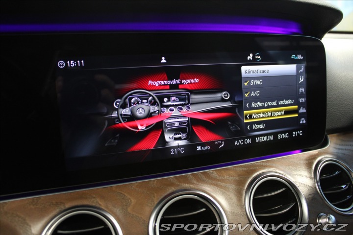 Mercedes-Benz E 200d DIS+ / 360° / NezTop 2020