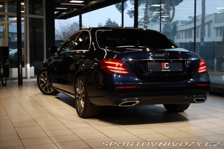 Mercedes-Benz E 200d DIS+ / 360° / NezTop 2020