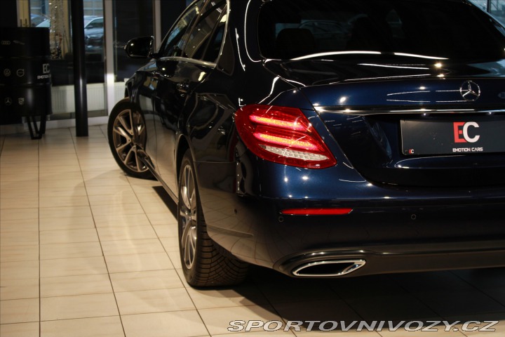 Mercedes-Benz E 200d DIS+ / 360° / NezTop 2020