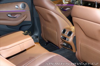 Mercedes-Benz E 200d DIS+ / 360° / NezTop 2020