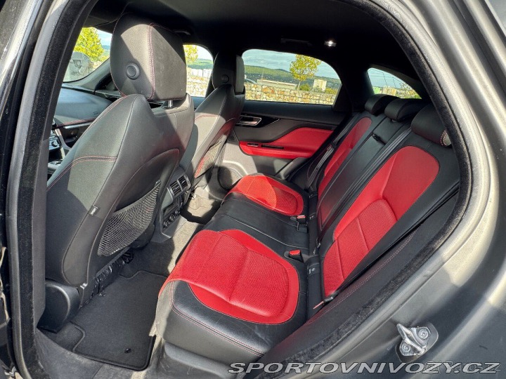Jaguar F-Pace 3,0 d R-Sport 1800