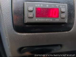 Mercedes-Benz Ostatní modely Vito 2,2 chlaďák 1800